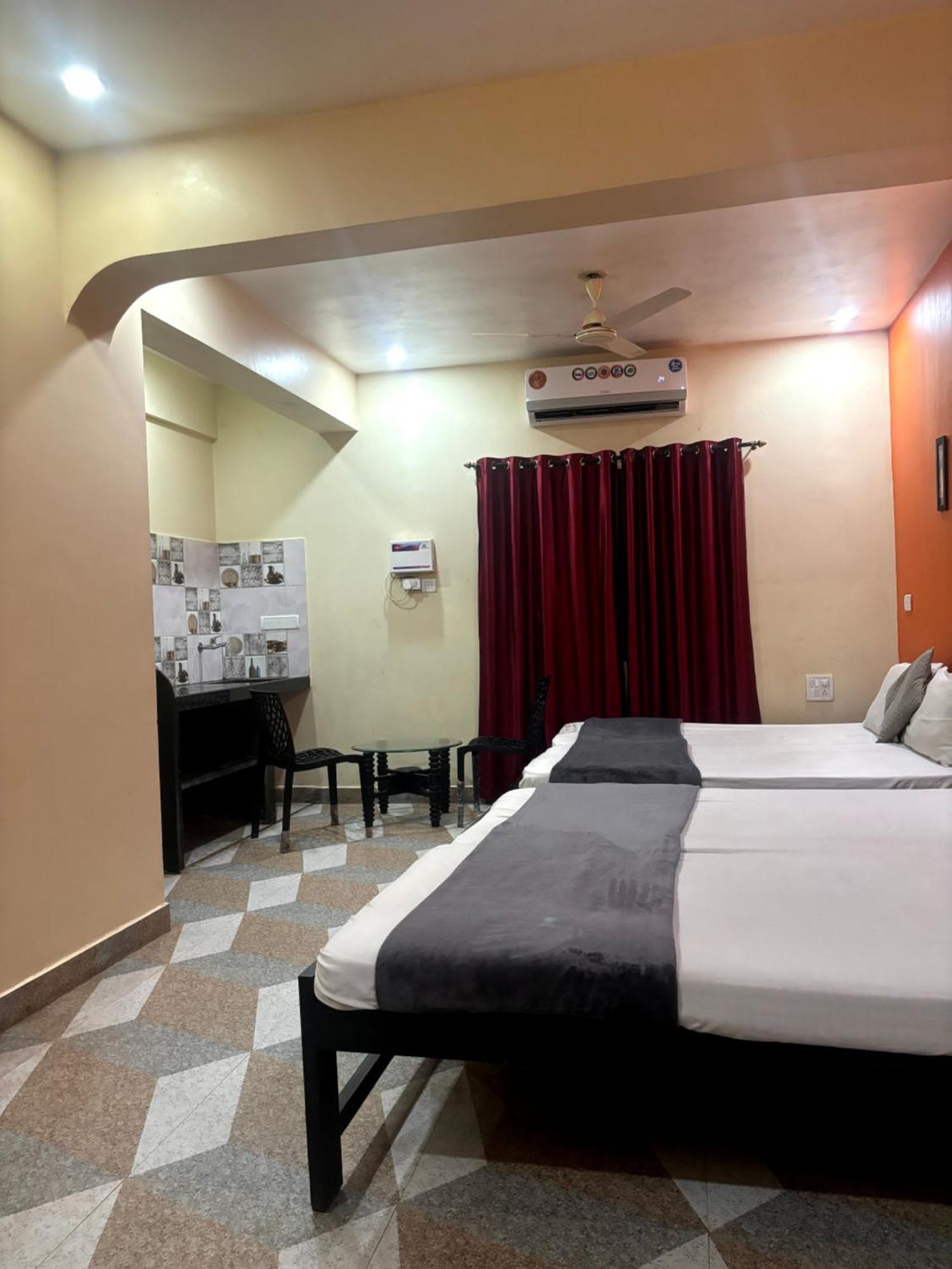 Hotel Harmony By Heaven Calangute Luaran gambar